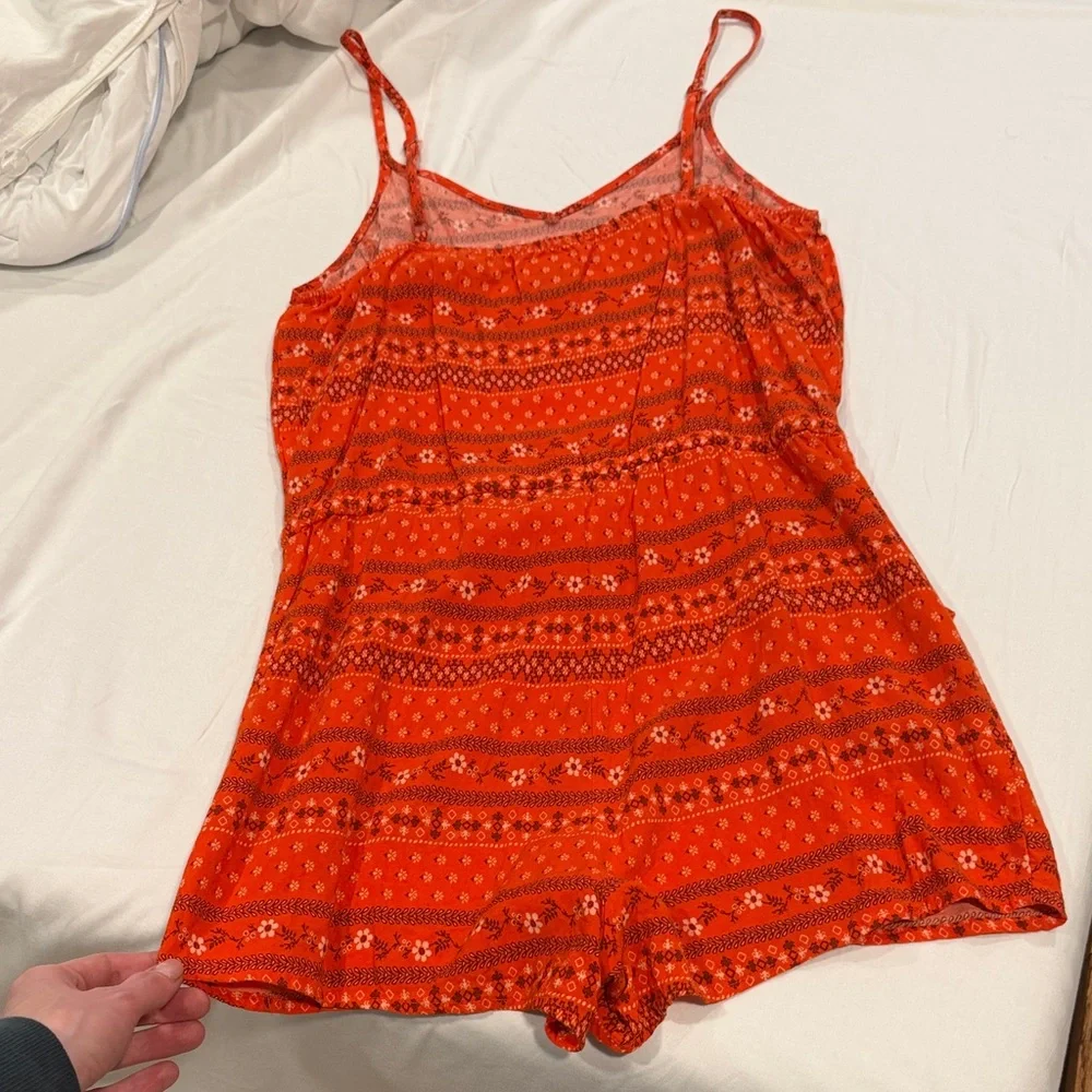 Old Navy Red Printed Spaghetti Strap Romper - Picture 3 of 4